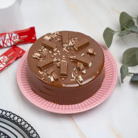 Kitkat Cake