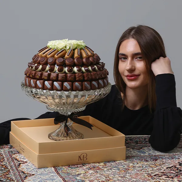 Cocoa crystal stand with natural roses (2)