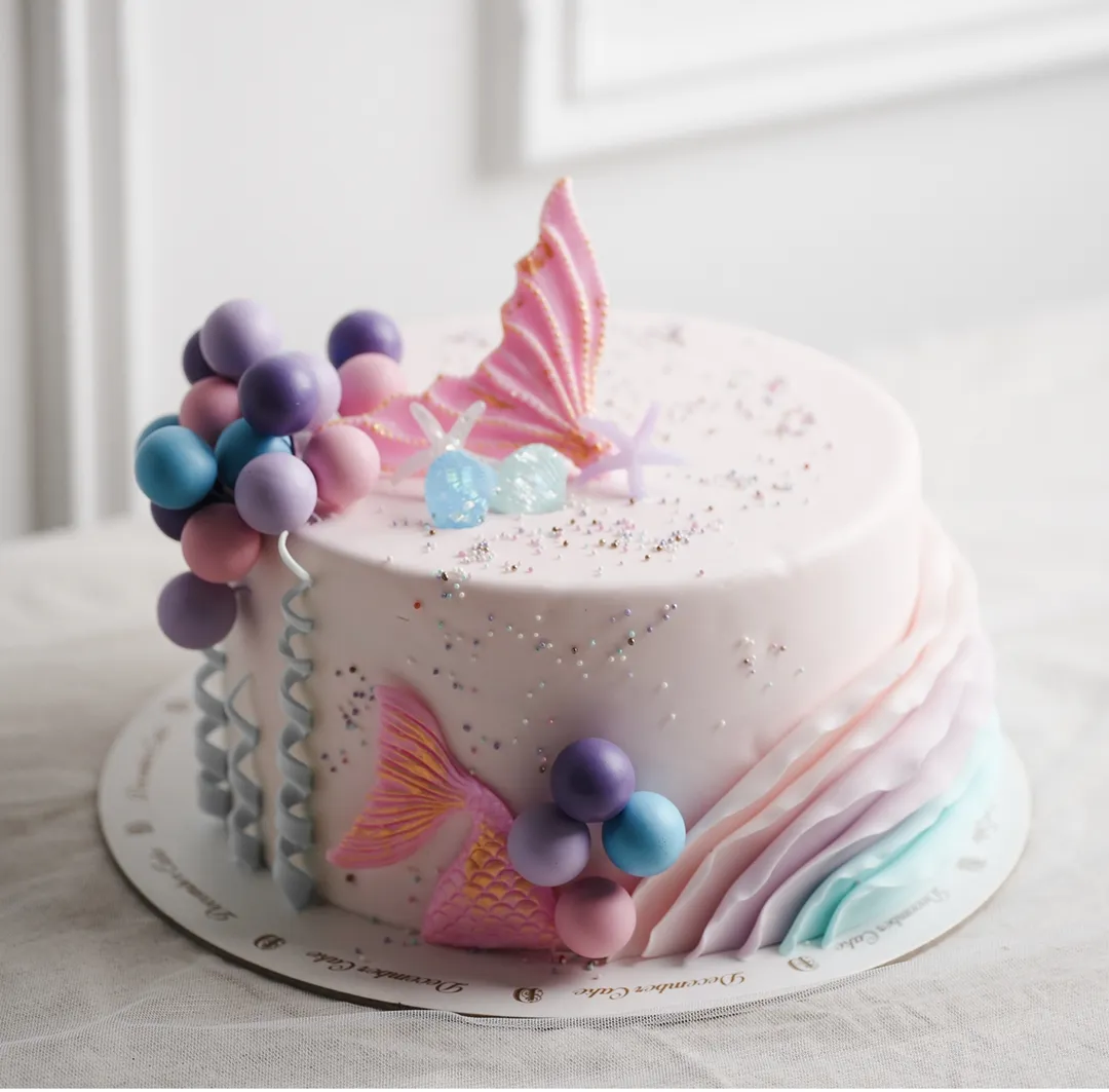 Mermaid cake, 8 inches, mixed chocolate and vanilla