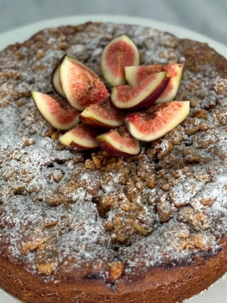 Fig Crumble Cake