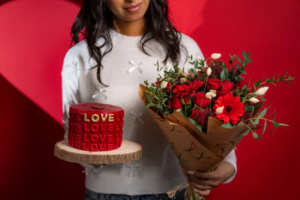 Red Love Cake Bundle