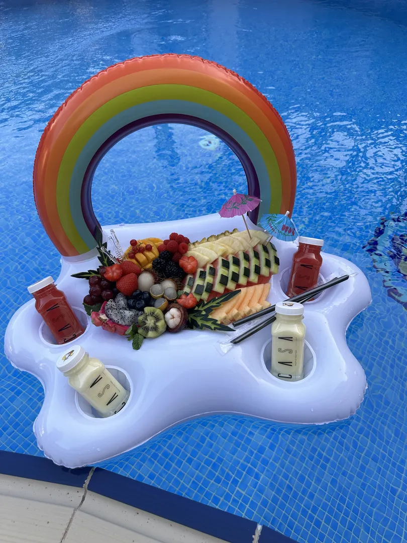 Small floating tray