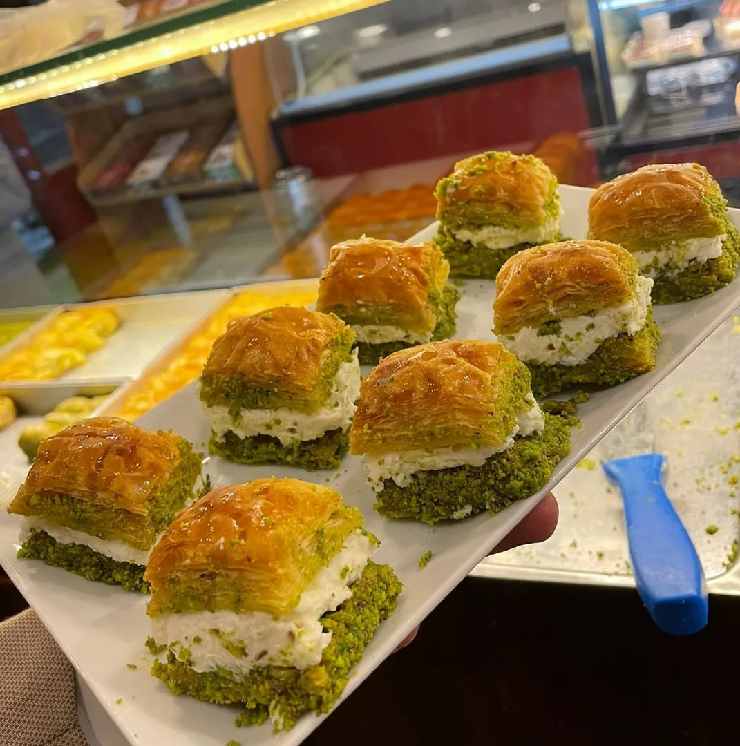 Baklava Nashfa With Milk cream