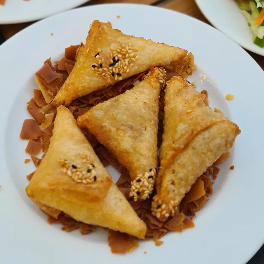 طبق السمبوسك جبن "4 قطع"