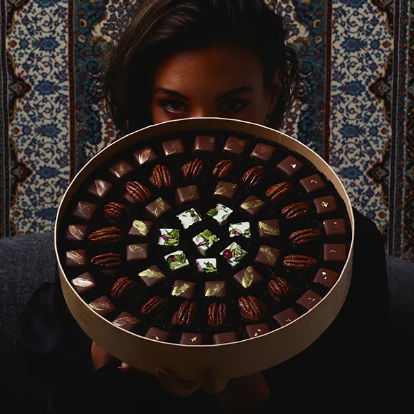 علب تشوكليت