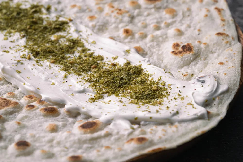 لبنة بالزعتر