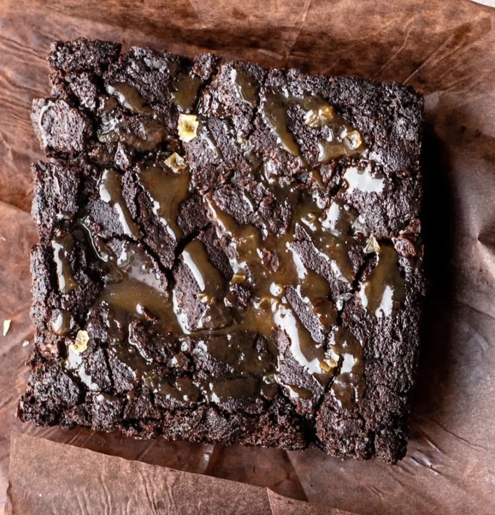 SALTED CARAMEL BROWNIE
