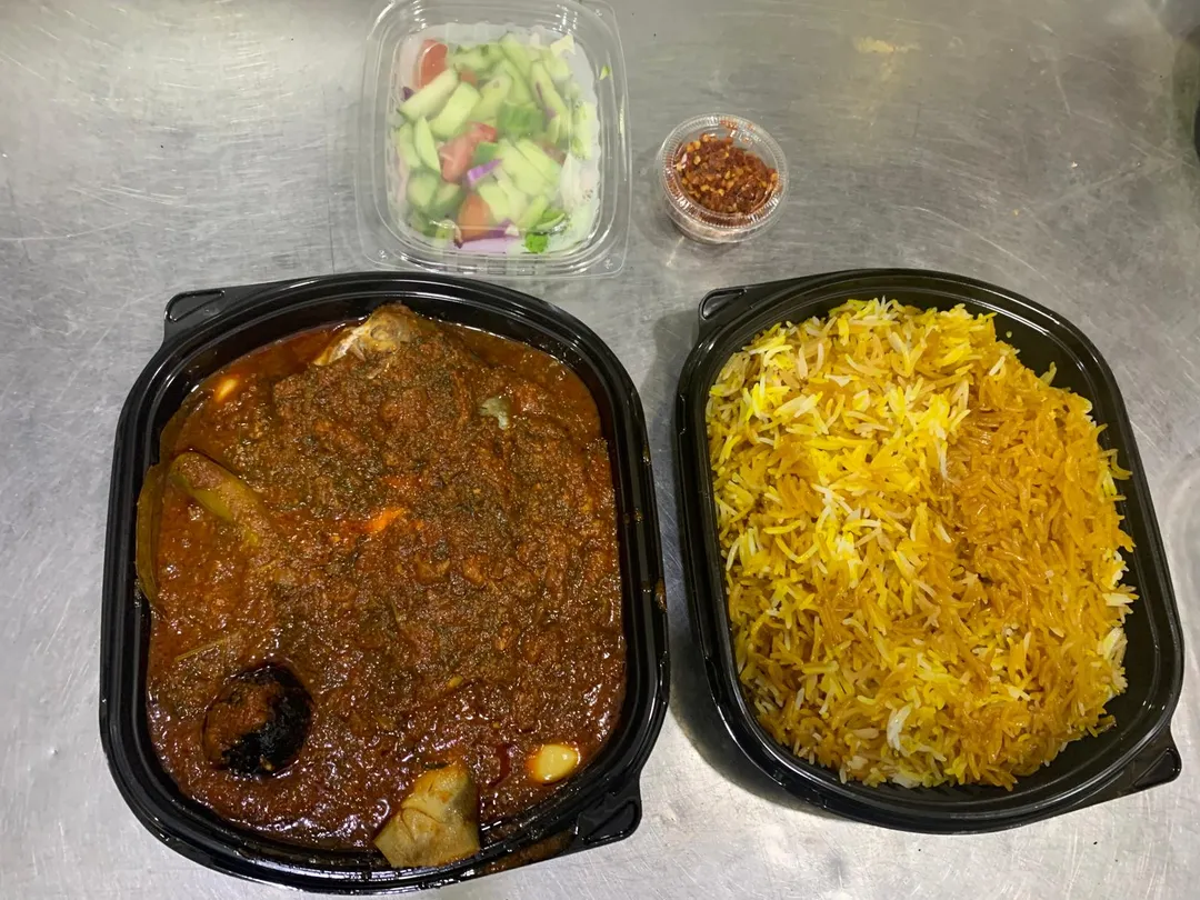 مرق زبيدي مطفى مع عيش محمر