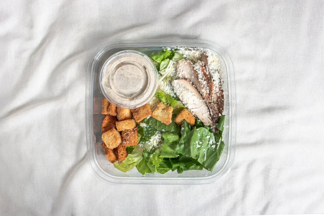 CHICKEN CAESAR SALAD - SMALL 22-024