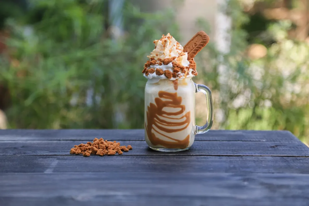 lotus milkshake
