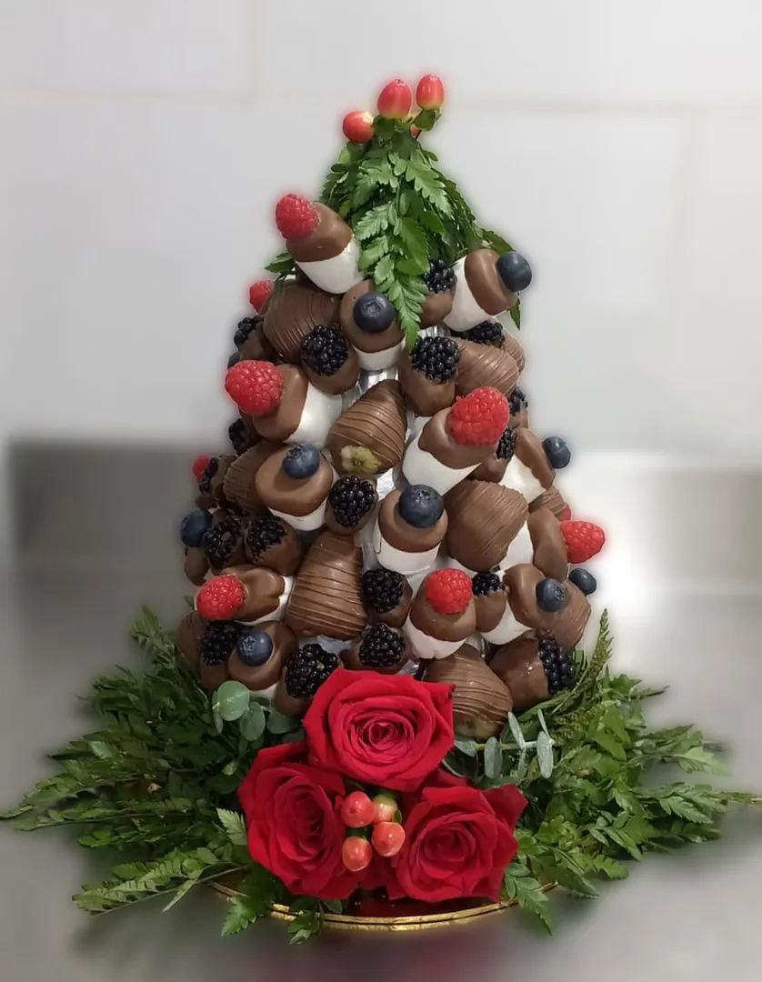 pyramid sweet with berries