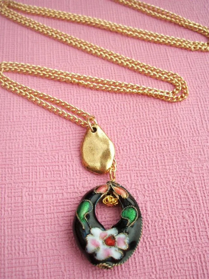Storm in a Teacup - Hoopla Necklace
