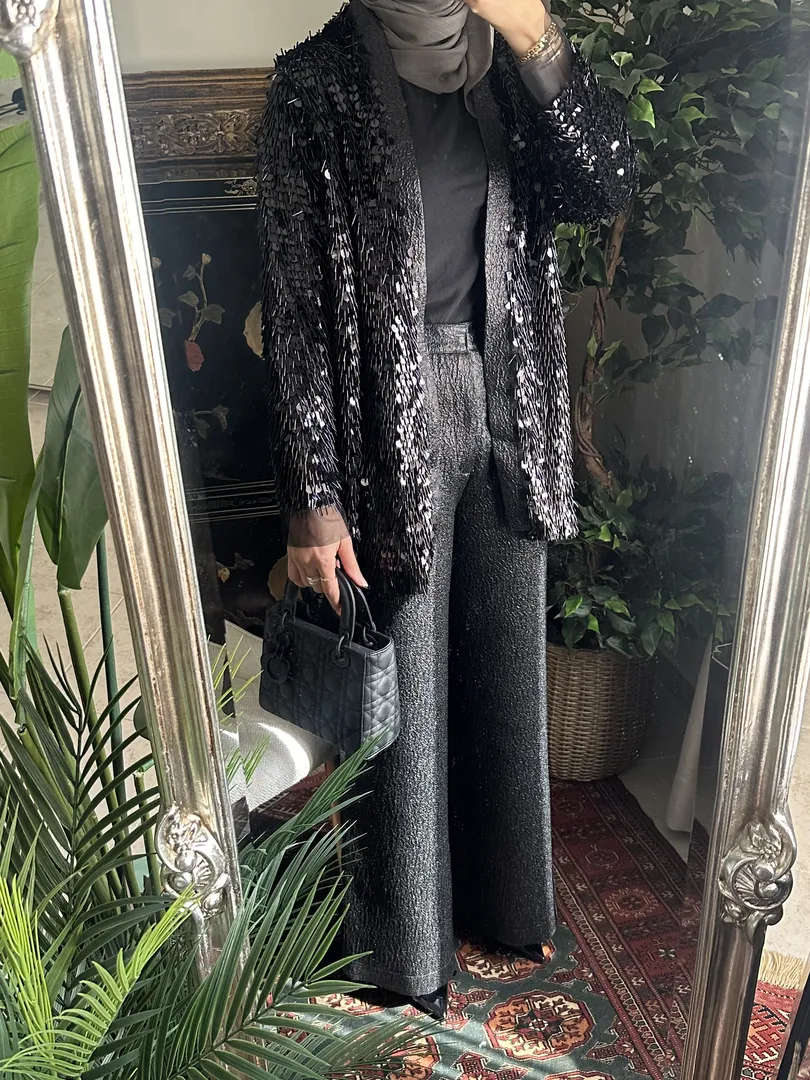 Sparkling black 1
