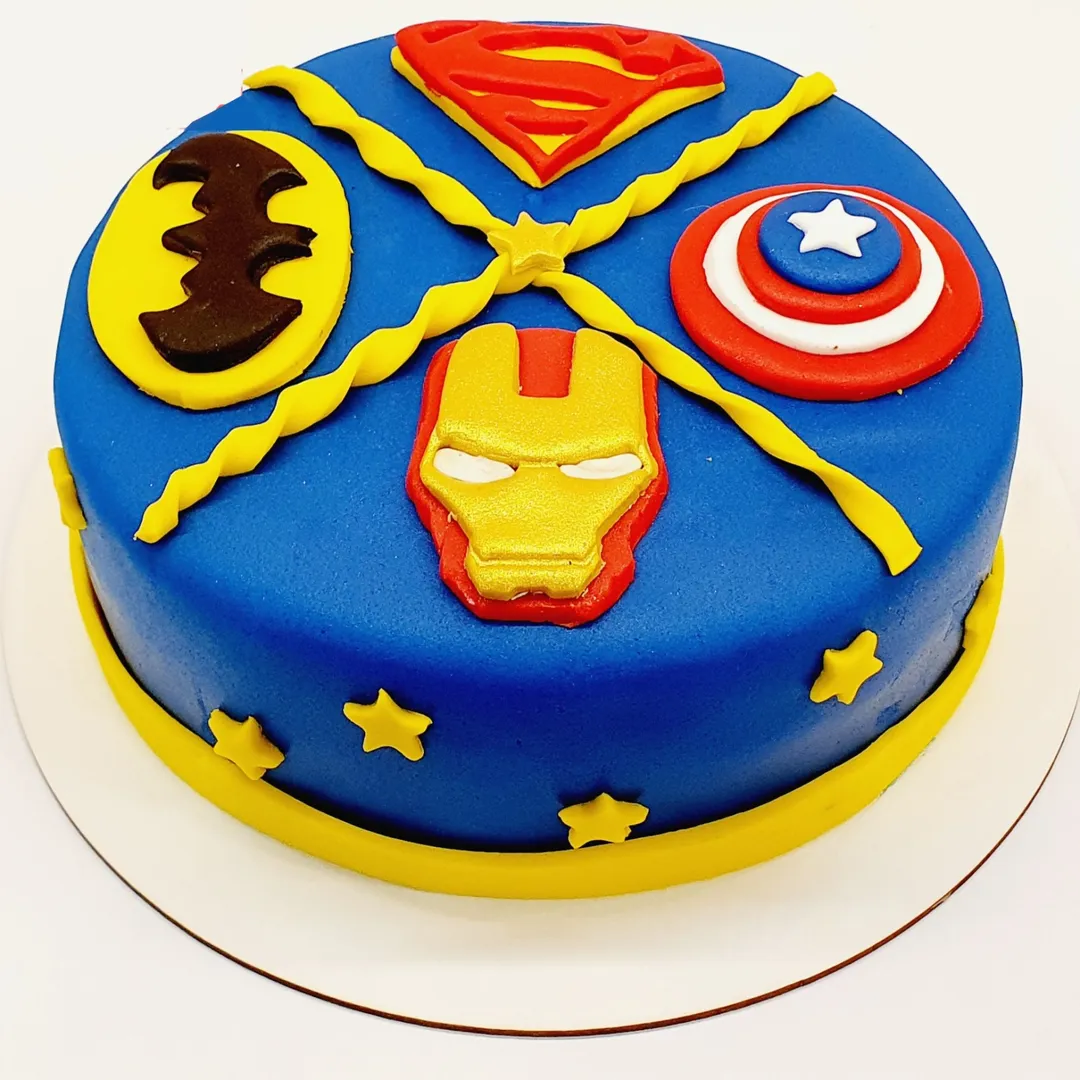 avengers cake 02