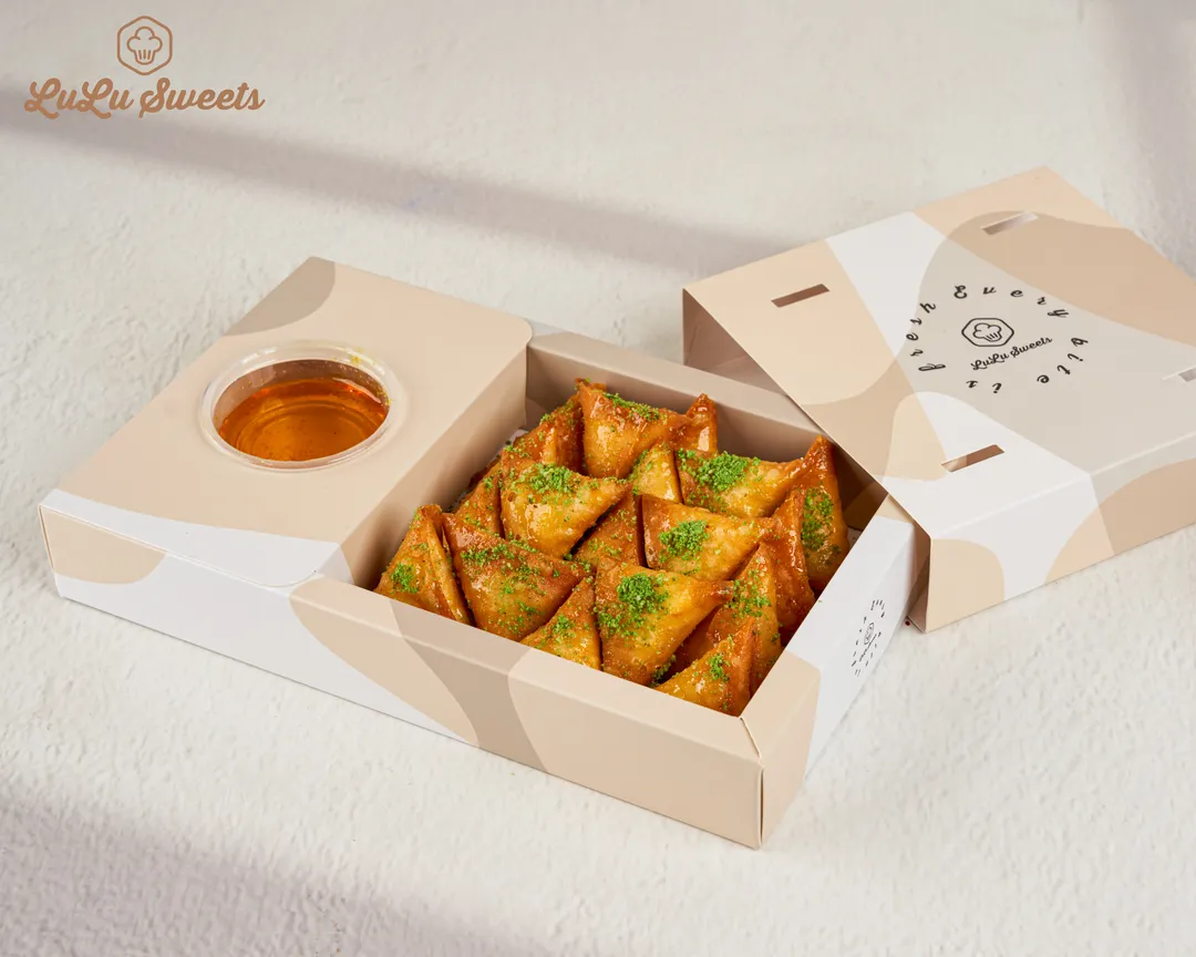 Mini Box Of Cheese Samosa