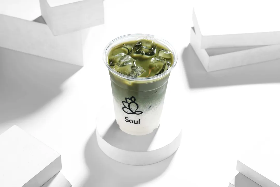 ماتشا لاتيه (بارد)