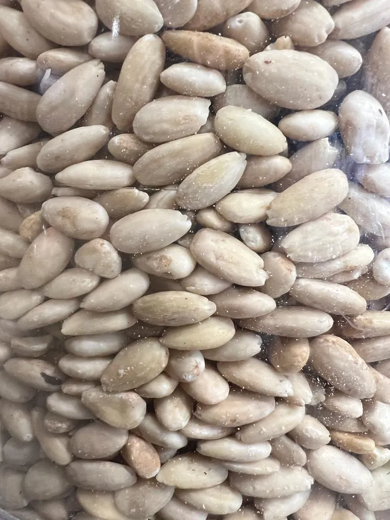 لوز بدون قشر NO: 99