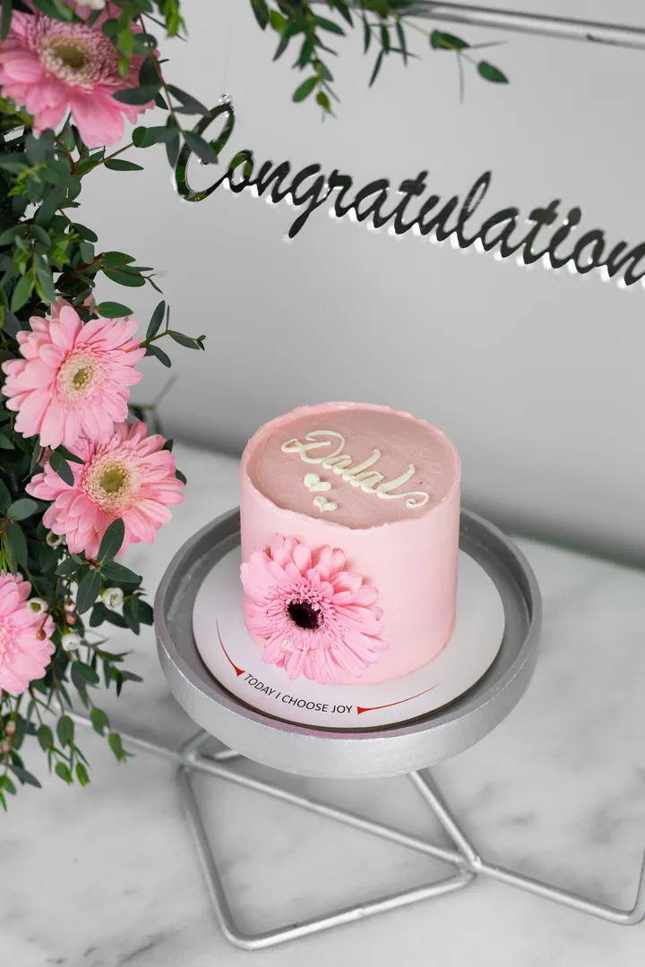 Gerbera Pink Cake with Stand