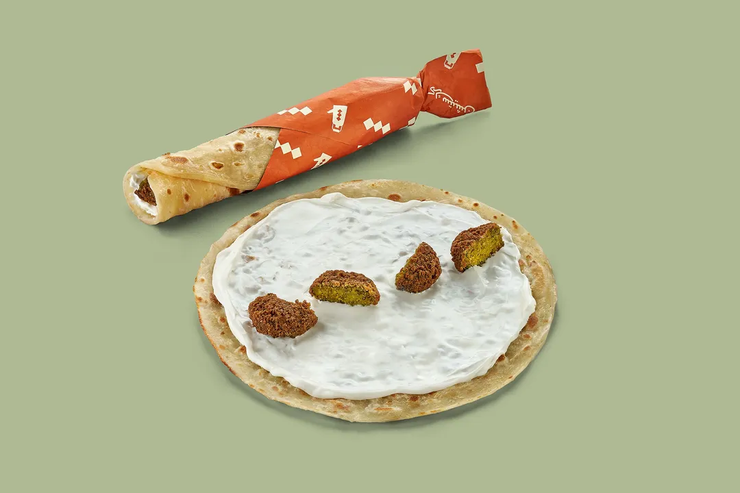 جباتي لبنه بالفلافل
