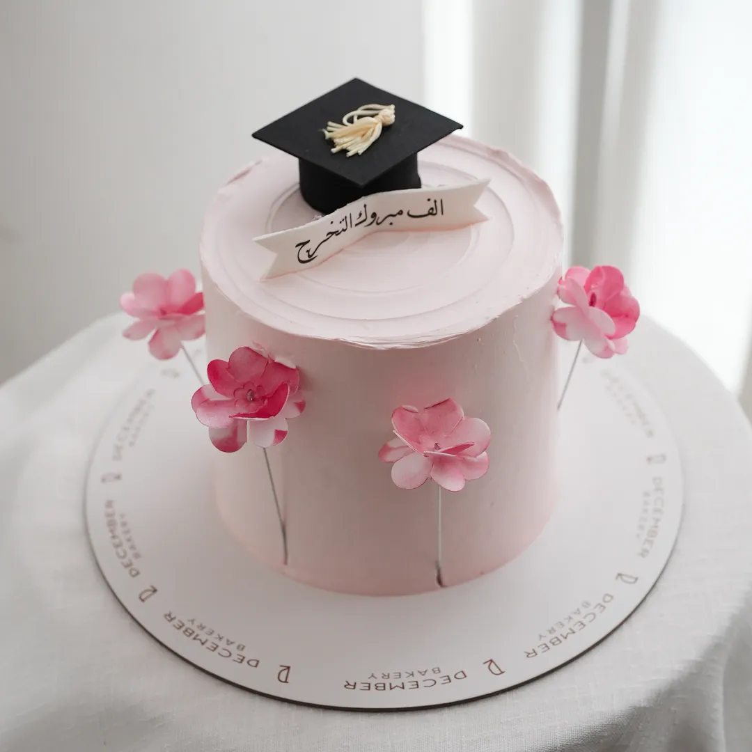 كيكه الورد الورديه التخرج 🎓