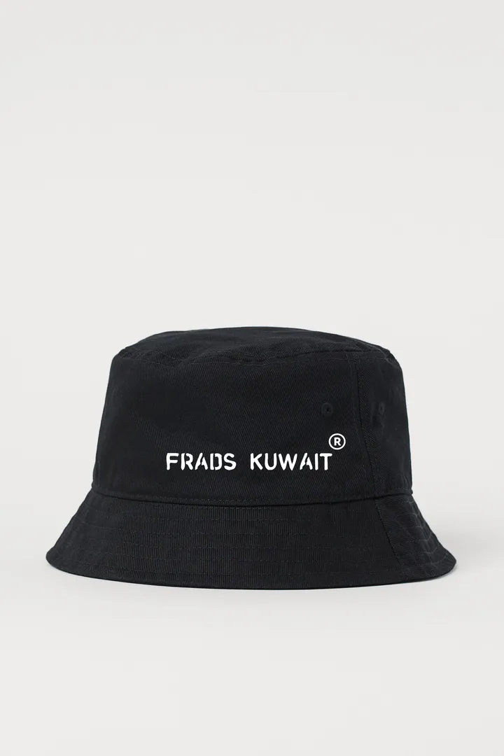 Black bucket hat
