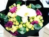 Color Water Bouquet