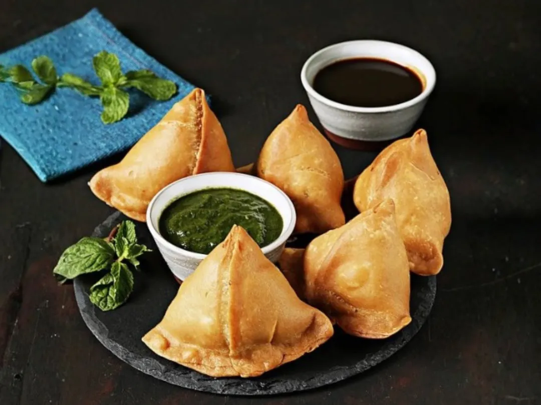 Veg Samosa Bites - 4 pcs