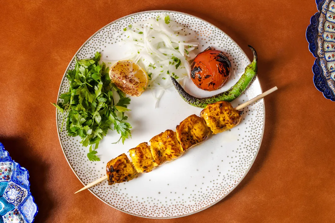 Extra Jujeh (shish tawook).