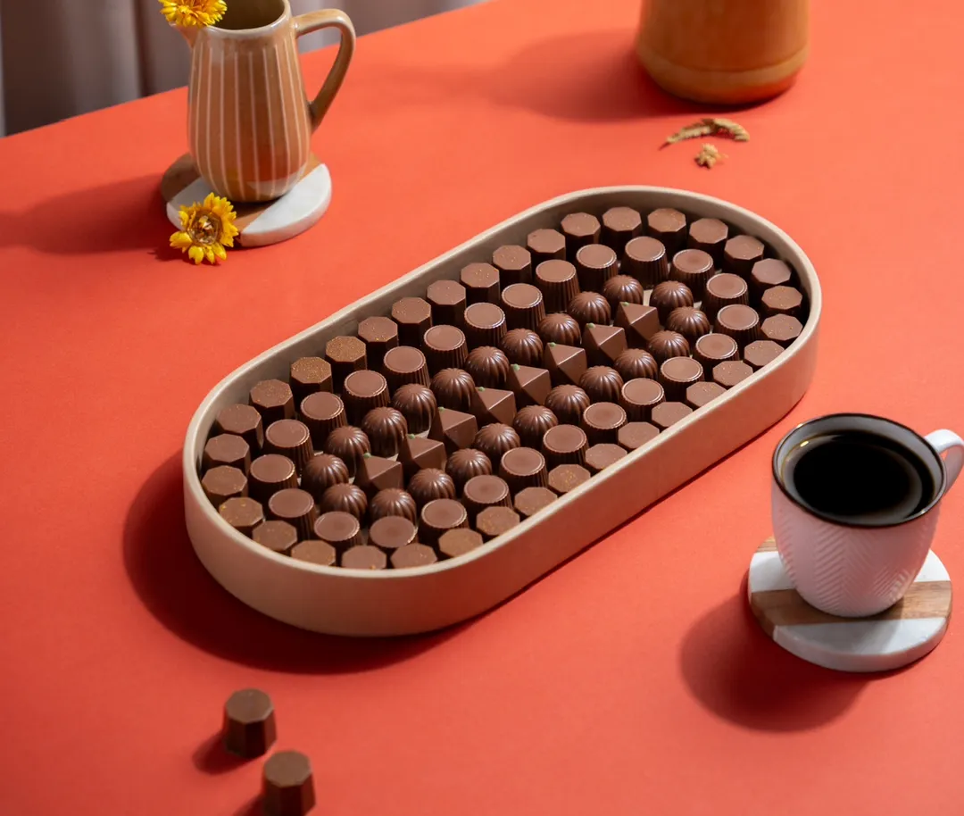 Oval Leather Tray Classic
