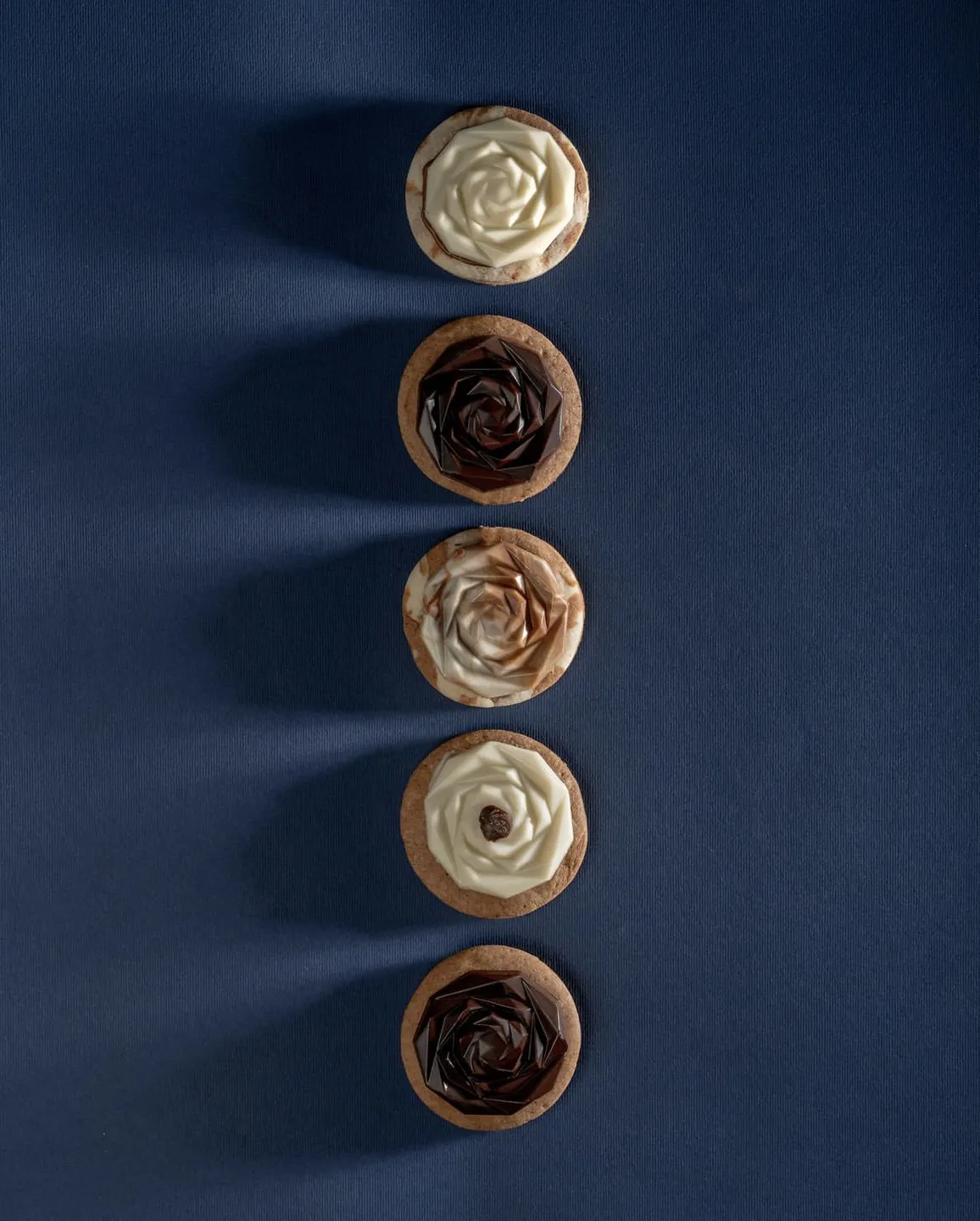 Inam Biscuits
