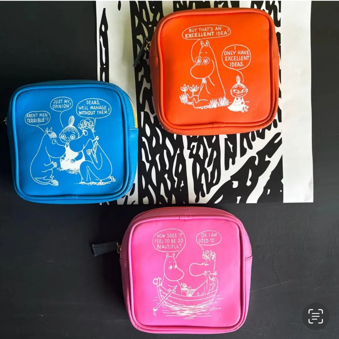 Square pouches
