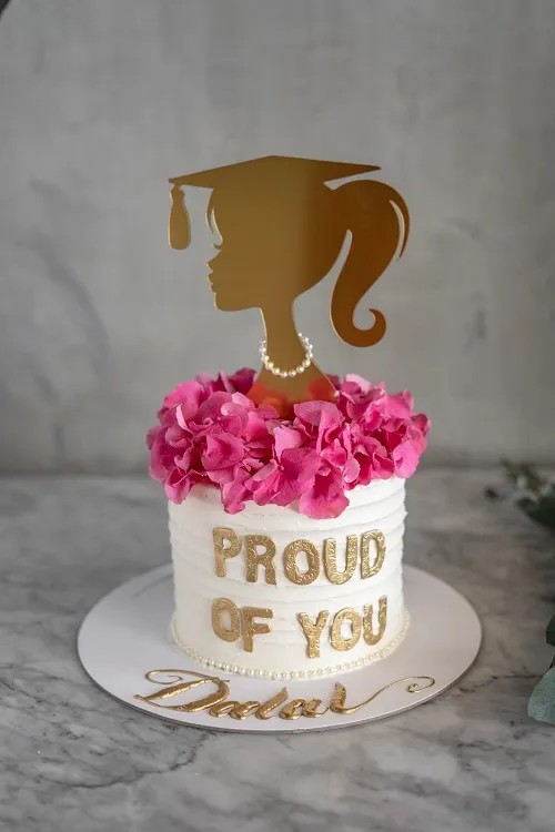 GRADUATION CAKE - PINK