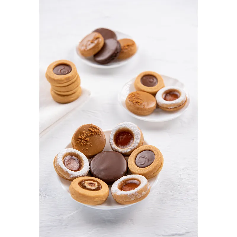 Large Classic Cookies Box