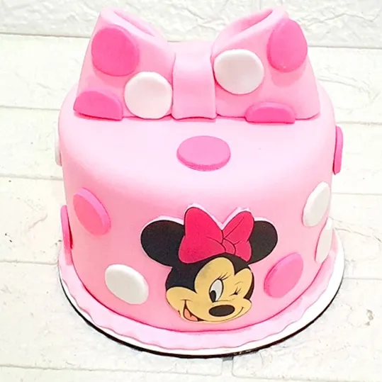 Minnie mouse cake 02
