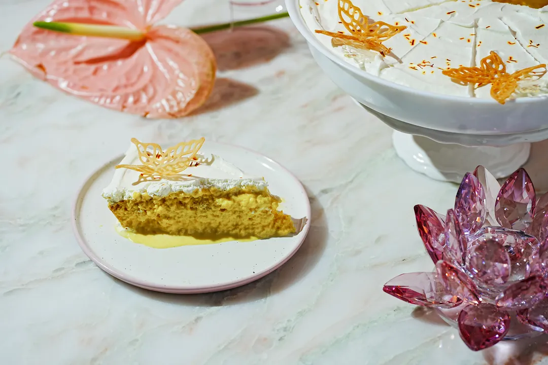 Dolce Saffron Whole