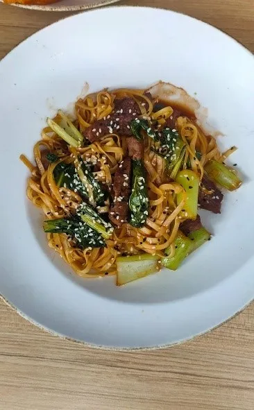 Asian beef stir-fry noodles