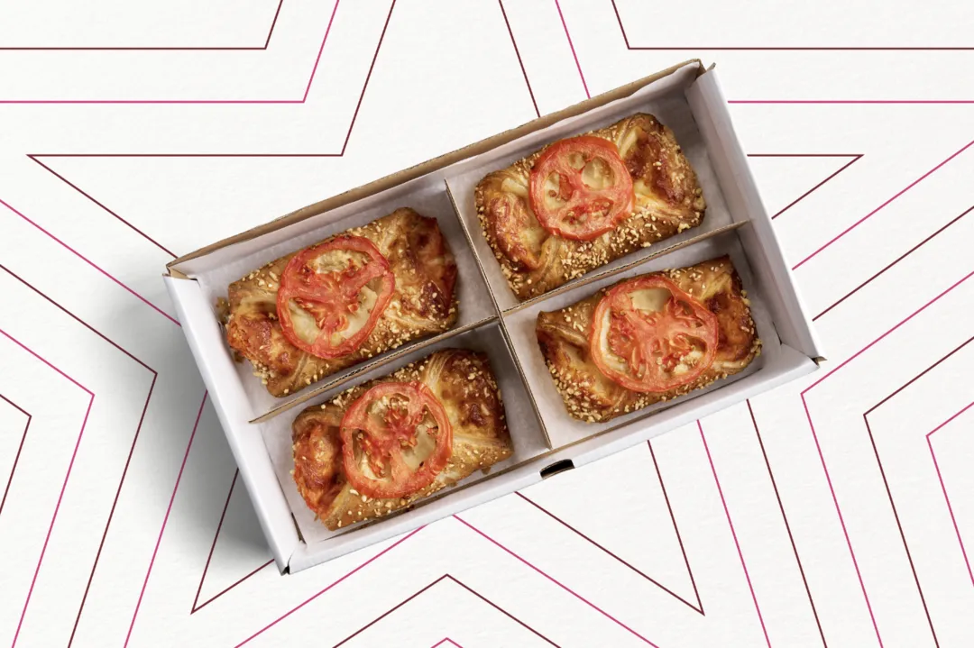 Tomato Mozzarella Box (4 pieces )