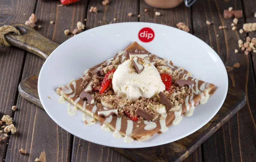 Strawberry Chocolate  kinder Crepe