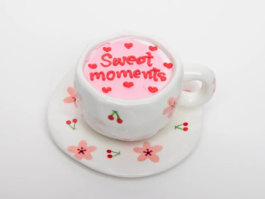 Gift And Cake 6
