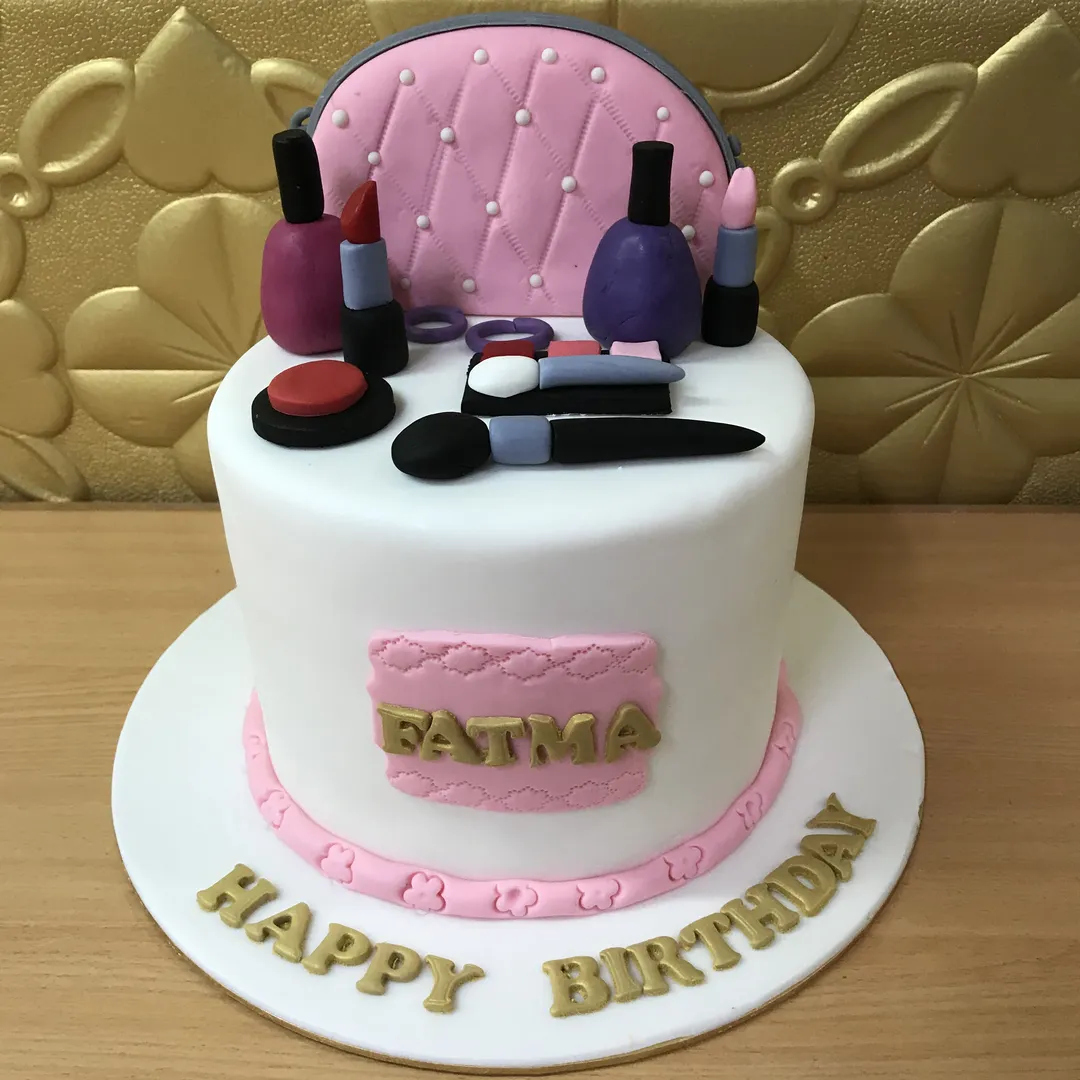 make up cake