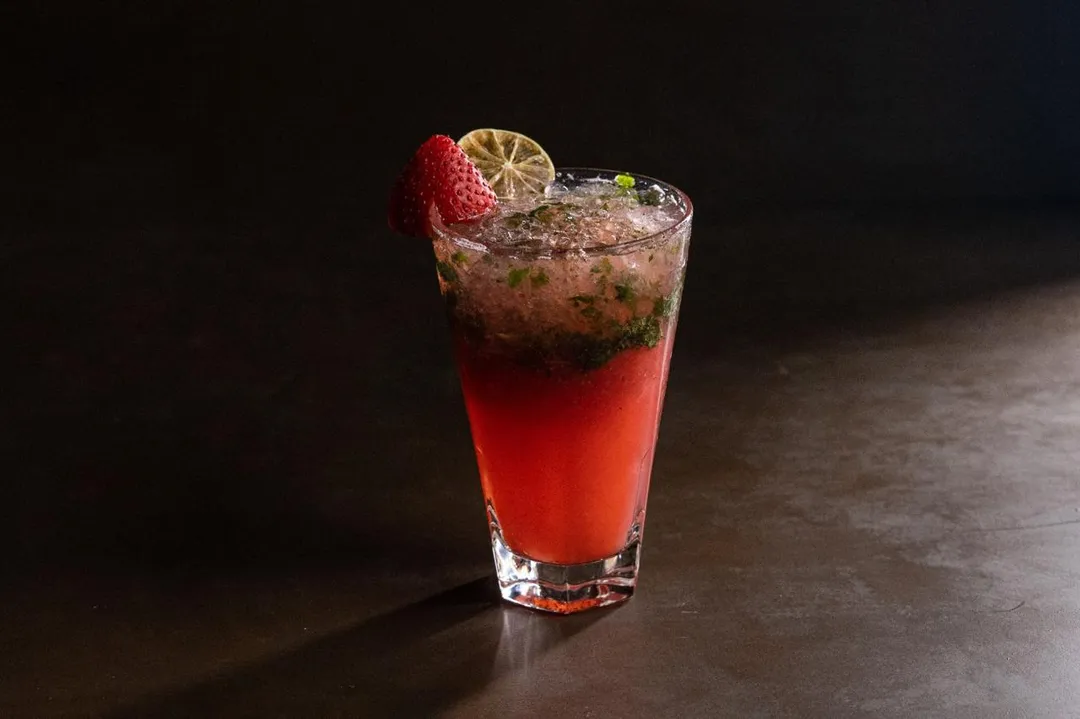 STRAWBERRY MOJITO