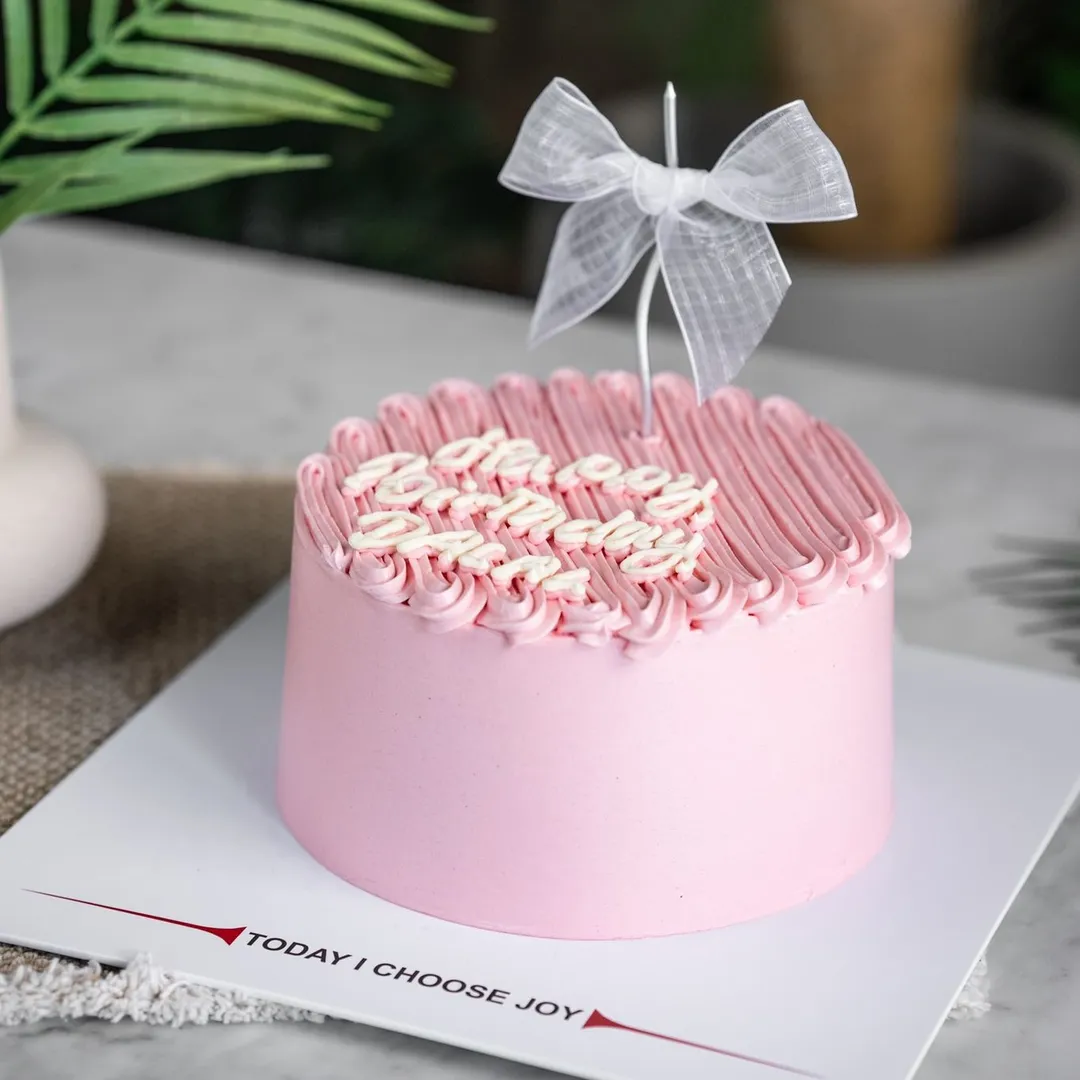 Bow Toppers Cake