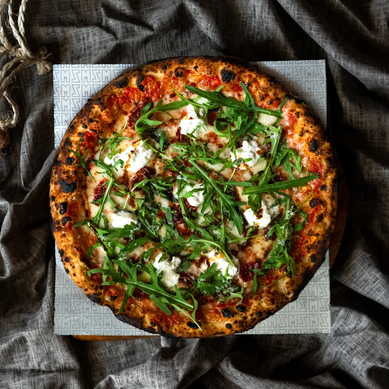 Pizzeria(Pizza)
