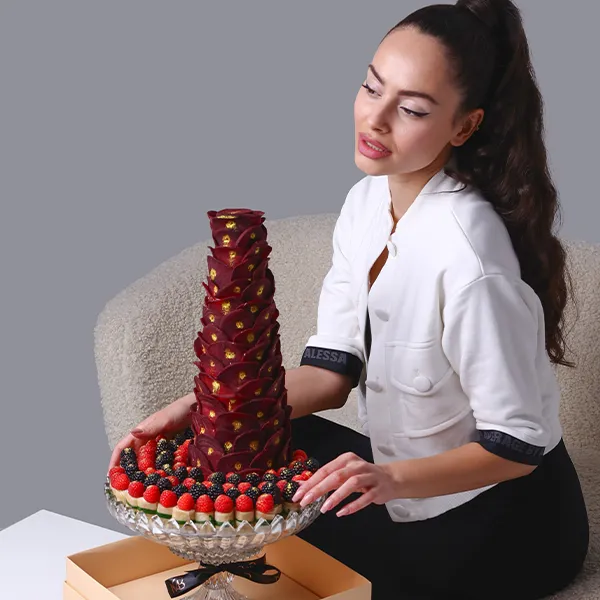 Crystal stand with beetroot pyramid