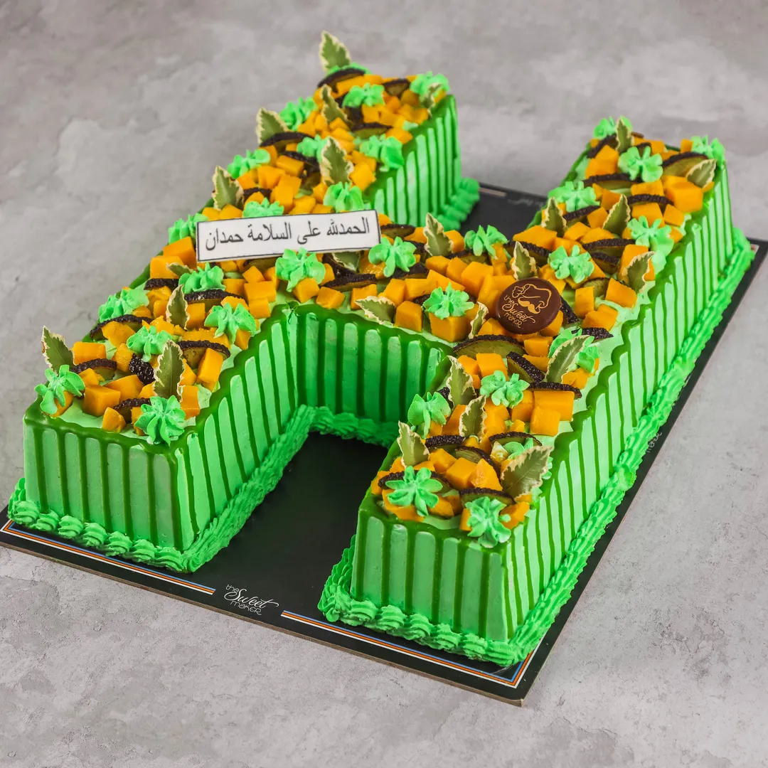 Avomamgo Letter Cake