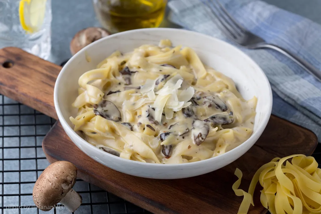WHITE PASTA