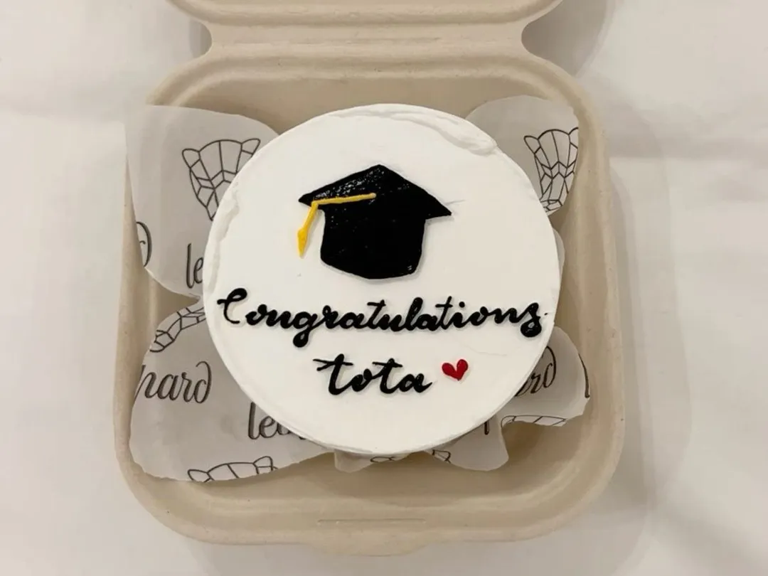 Graduation Mini Cake