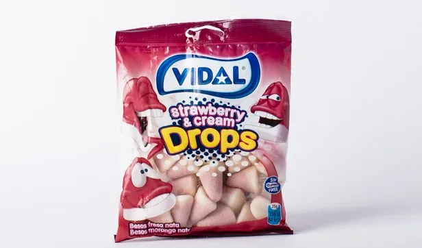 Vidal Strawberry & Cream Drops 100G