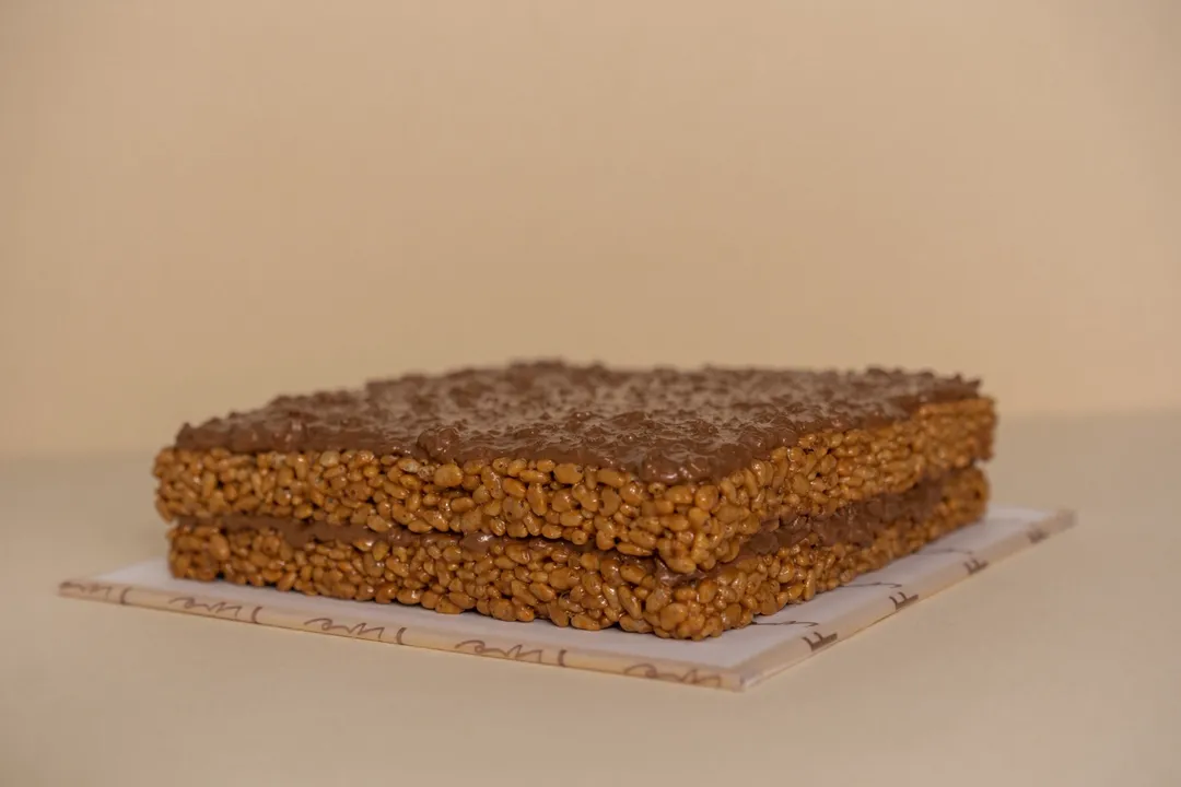 Giant chocolate crispies