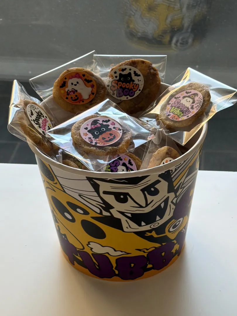Spooky bucket